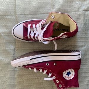 Maroon converse